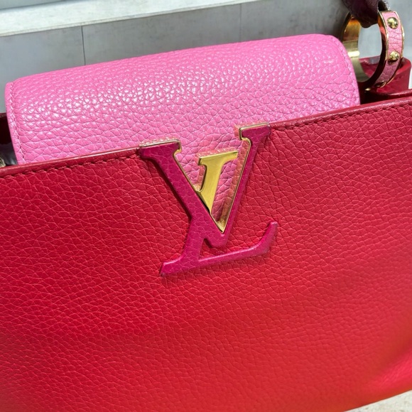 2017’ Louis Vuitton Capucines MM - Picture 5 of 16